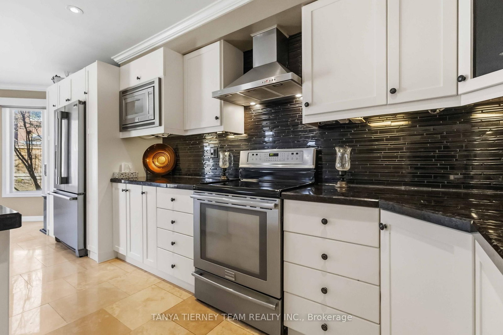 Detached House for sale at 50 Lipton Crescent, Whitby, Ontario, L1R 1W7 - Pringle Creek - MLS: E12992722