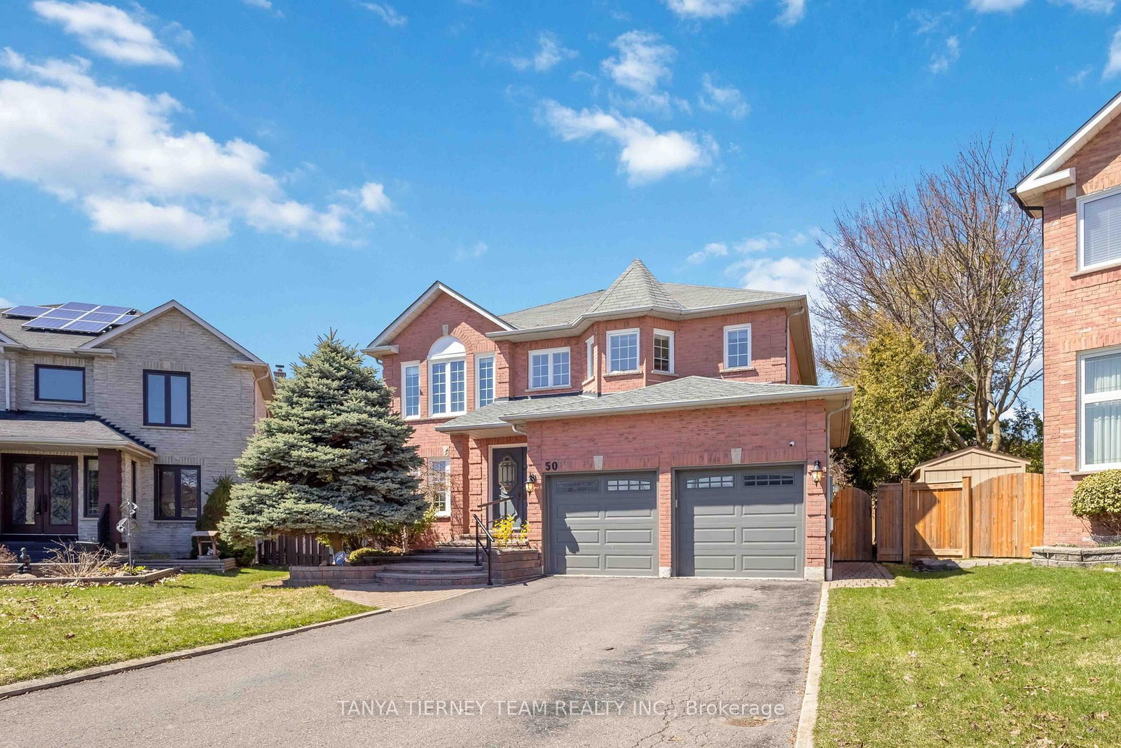 Detached House for sale at 50 Lipton Crescent, Whitby, Ontario, L1R 1W7 - Pringle Creek - MLS: E12992722