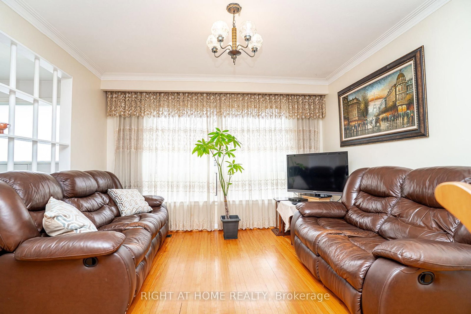 Detached House for sale at 67 Torrance Road, Toronto, Ontario, M1J 2J6 - Eglinton East - MLS: E12992744