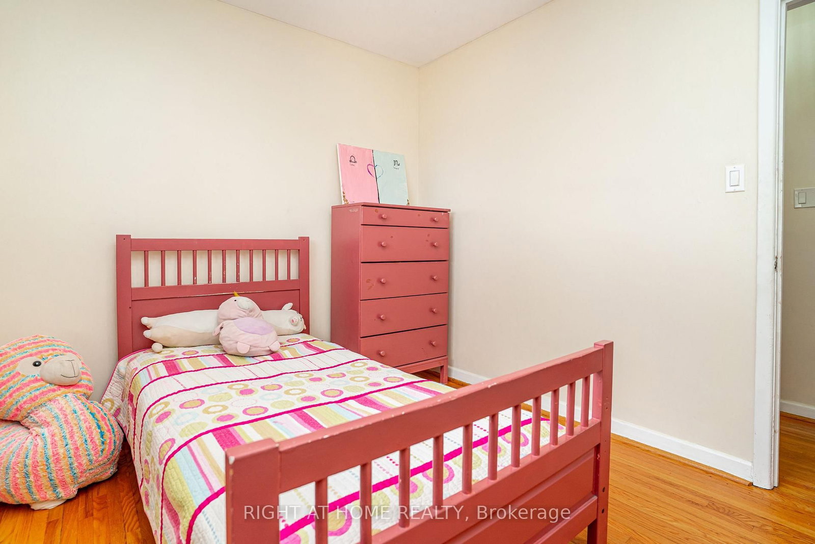 Detached House for sale at 67 Torrance Road, Toronto, Ontario, M1J 2J6 - Eglinton East - MLS: E12992744