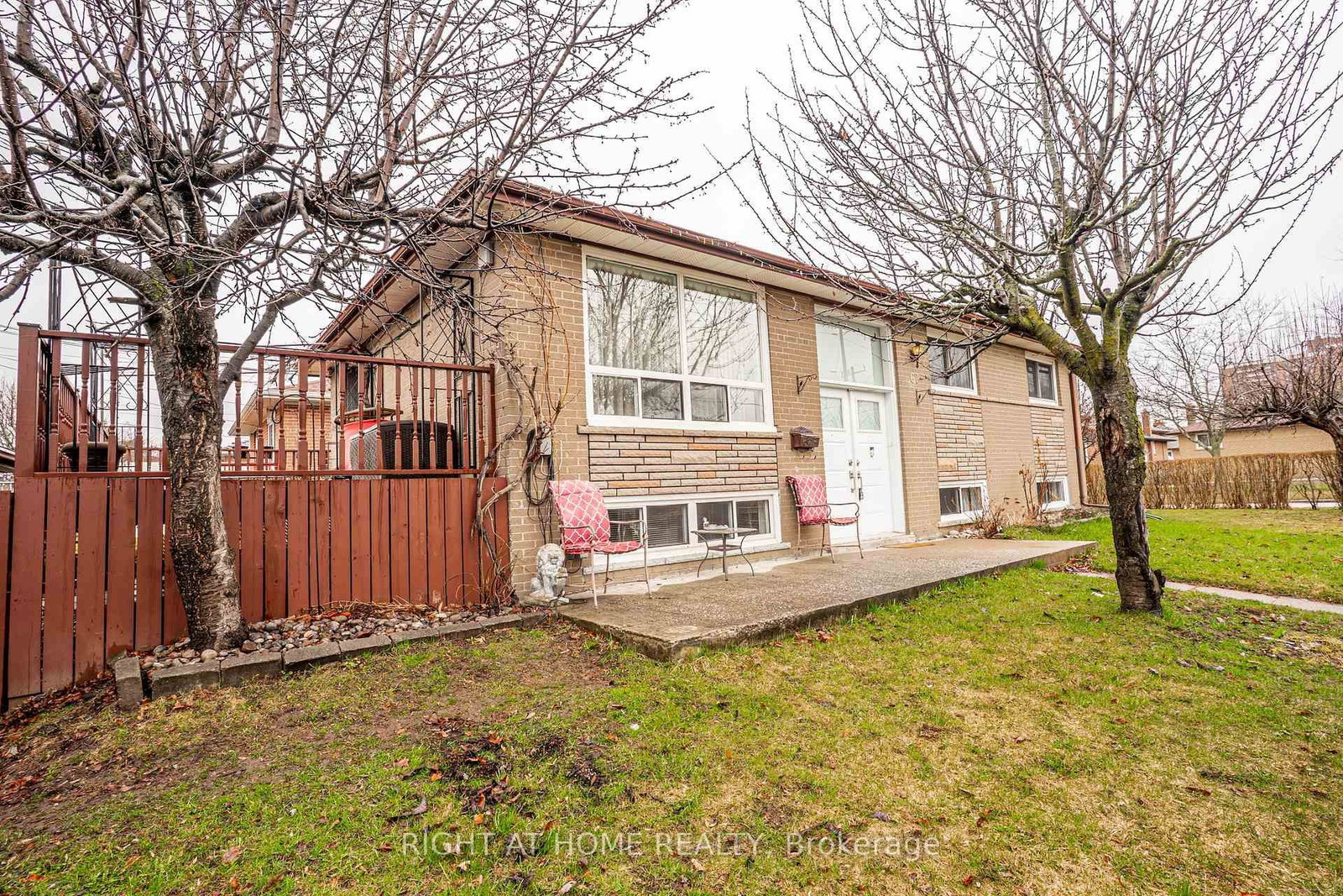 Detached House for sale at 67 Torrance Road, Toronto, Ontario, M1J 2J6 - Eglinton East - MLS: E12992744