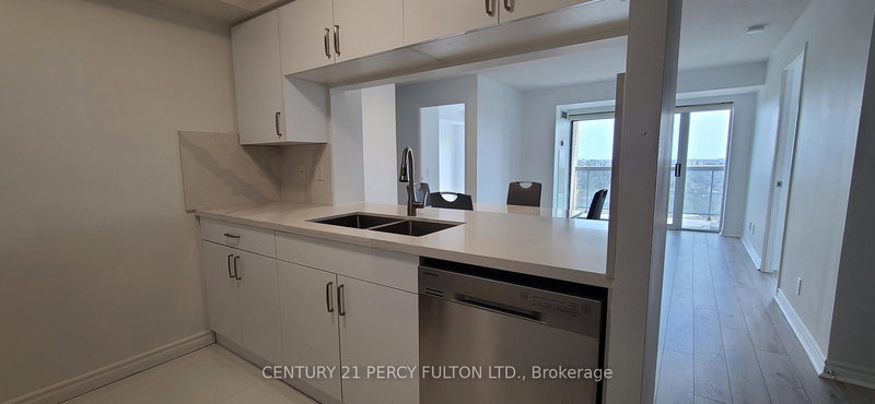 1422 - 18 Mondeo Dr, Toronto, M1P 5C8 | Image 2