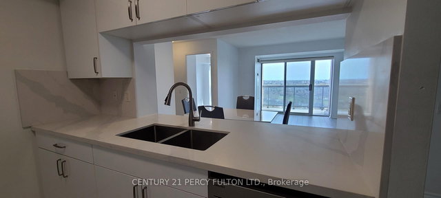 1422 - 18 Mondeo Drive