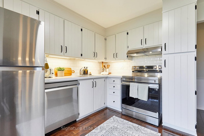 120 - 150 Palmdale Dr, Toronto, M1T 3M7 | Image 2