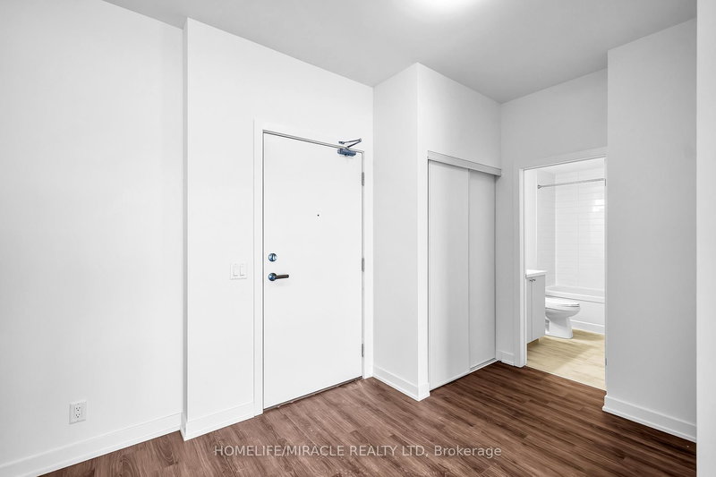 1014 - 51 Clarington Blvd, Clarington, L1C 7J8 | Image 3