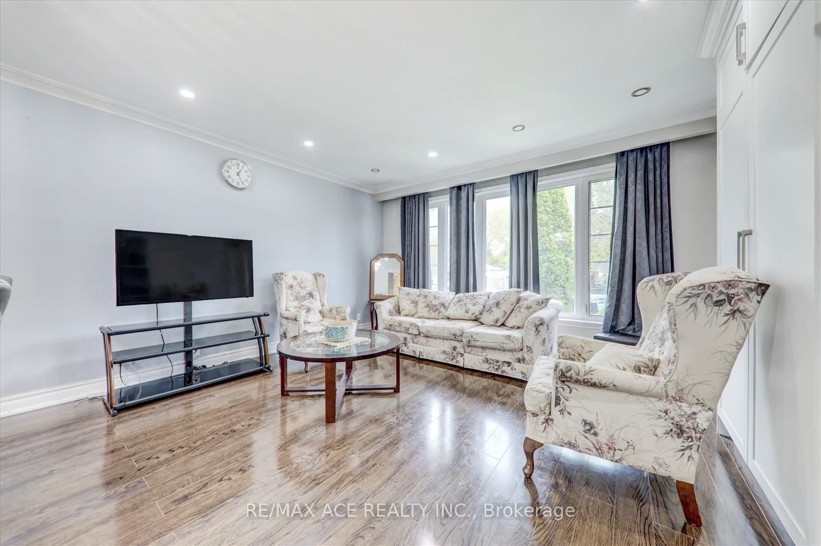 10 Blakemanor Boulevard - Photo 14