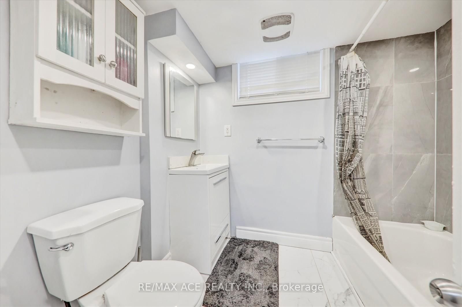 Detached House for sale at 10 Blakemanor Boulevard, Toronto, Ontario, M1J 2W4 - Woburn - MLS: E12993272