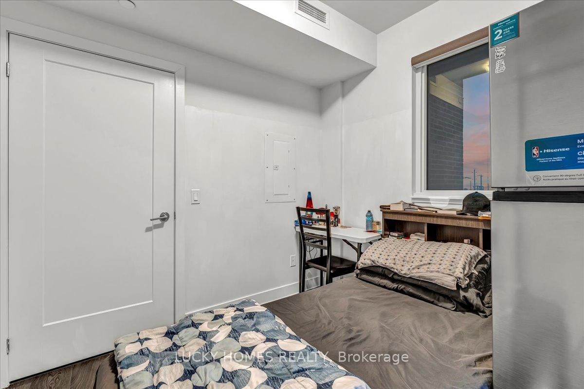 2550 Simcoe Street, Unit 317 - Photo 21