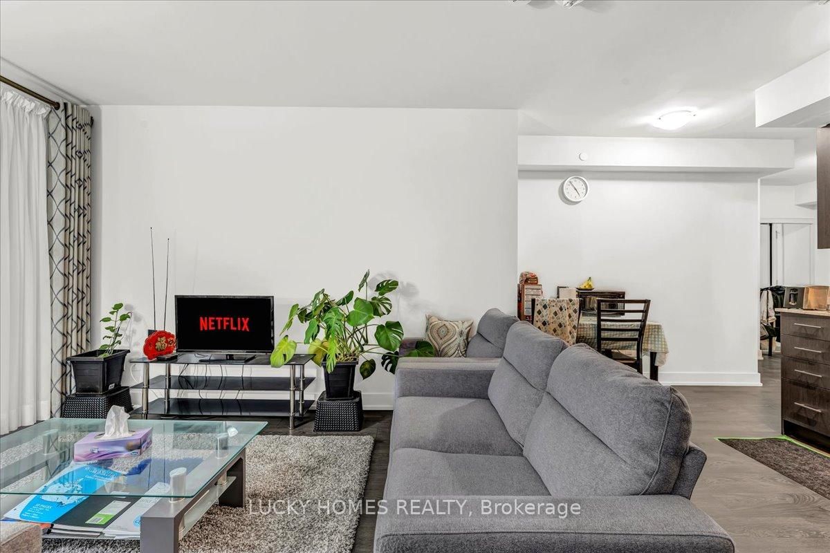 2550 Simcoe Street, Unit 317 - Photo 7