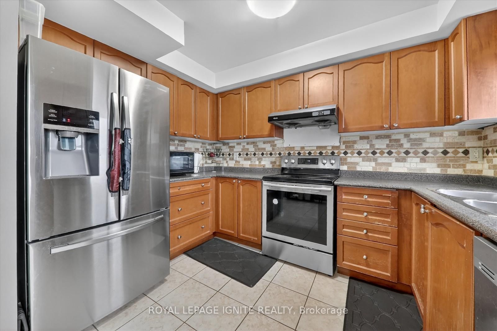 72 Oakins Lane, Unit 36 - Photo 12