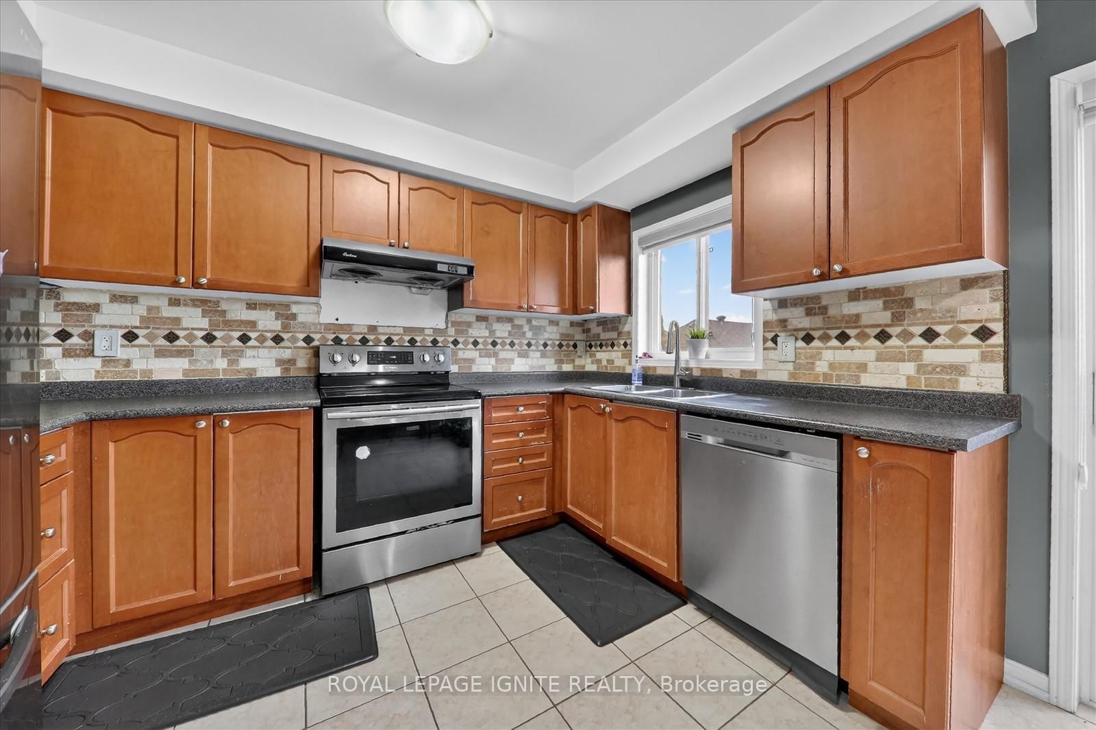 72 Oakins Lane, Unit 36 - Photo 13