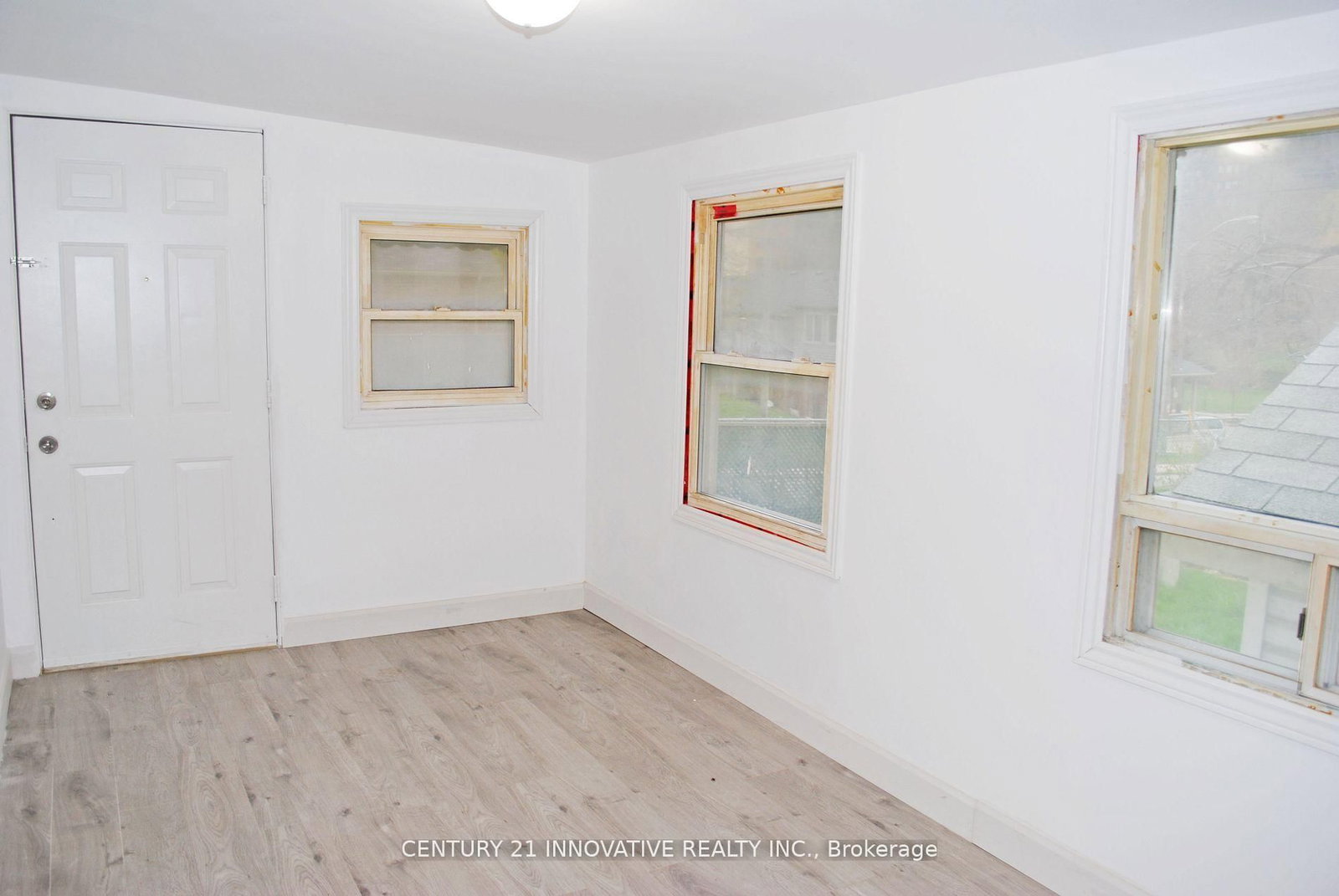 42 St Dunstan Drive, Unit Studio - Photo 2