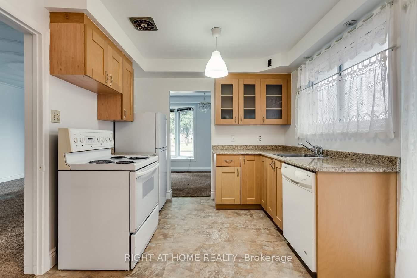 Detached House for sale at 22 Sheva Court, Toronto, Ontario, M1K 3P9 - Kennedy Park - MLS: E12994046