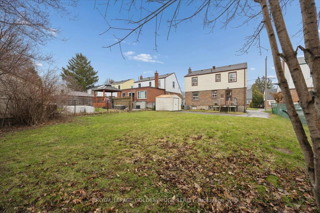 10 Eastgate Crescent