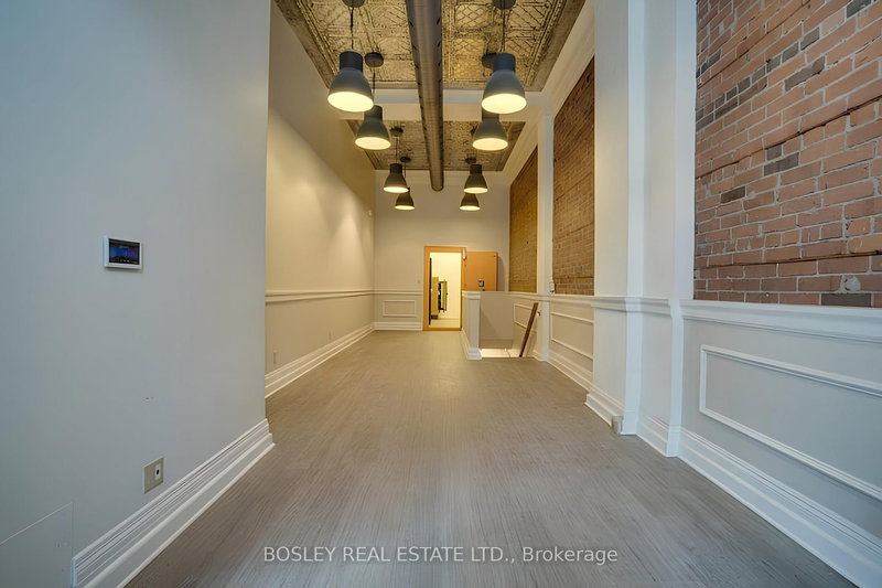 B - 711 Queen St E, Toronto, M4M 1H1 | Image 3