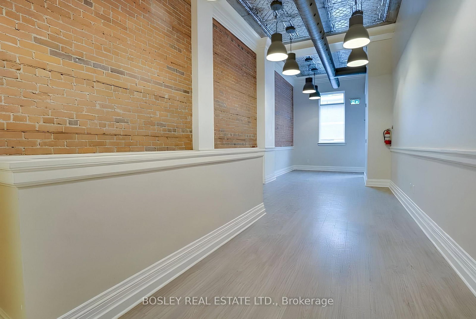 711 Queen Street E, Unit B - Photo 9