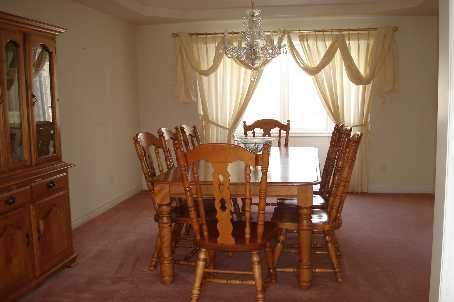 1703 Rockwood Dr, Pickering, L1V6R3 | Image 2