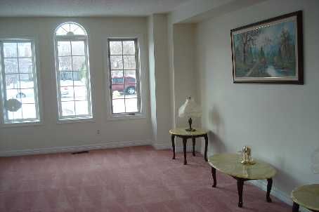 1703 Rockwood Dr, Pickering, L1V6R3 | Image 3