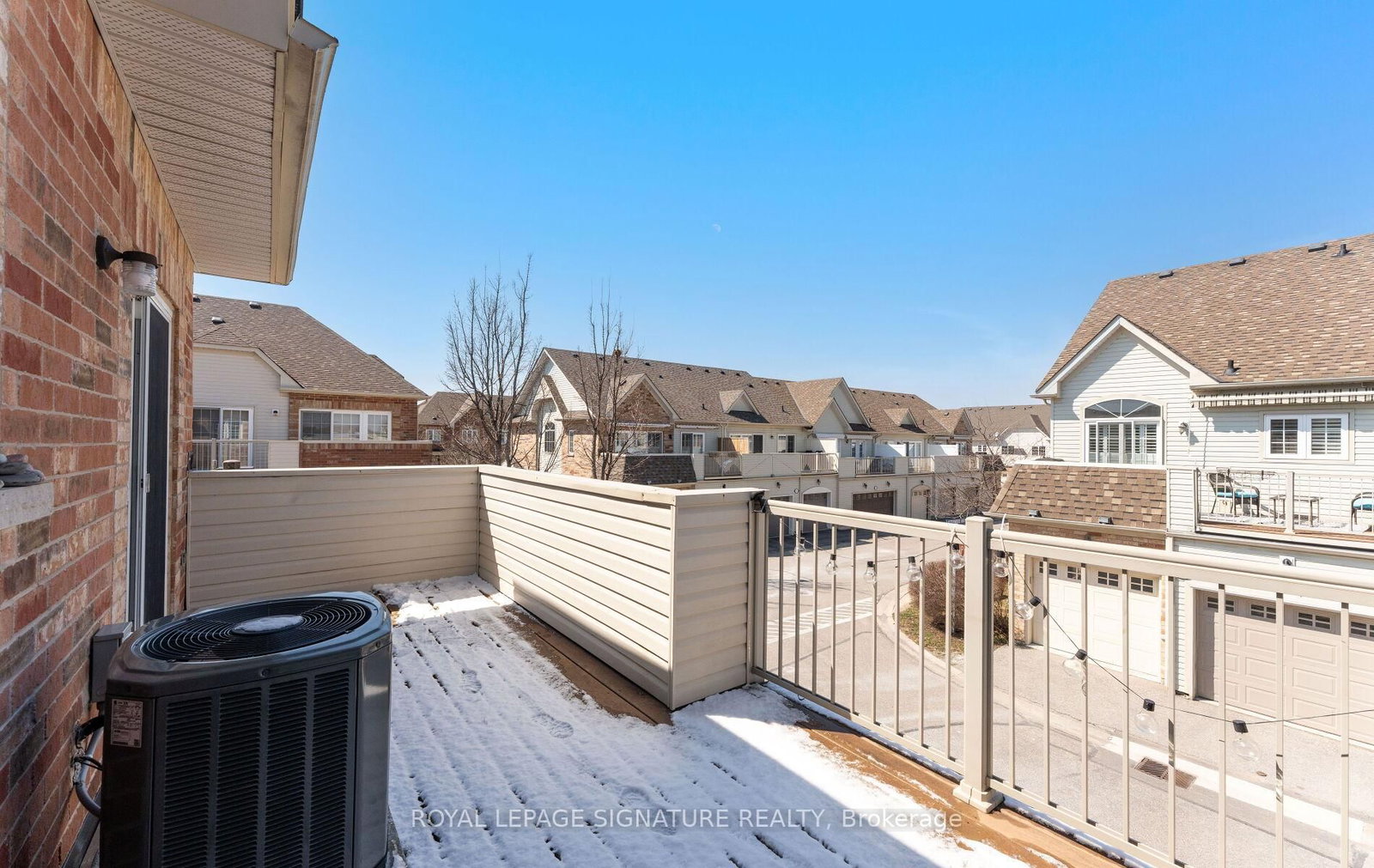 Townhouse for sale at 23 Yewtree Way, Whitby, Ontario, L1R 0C7 - Pringle Creek - MLS: E12994682