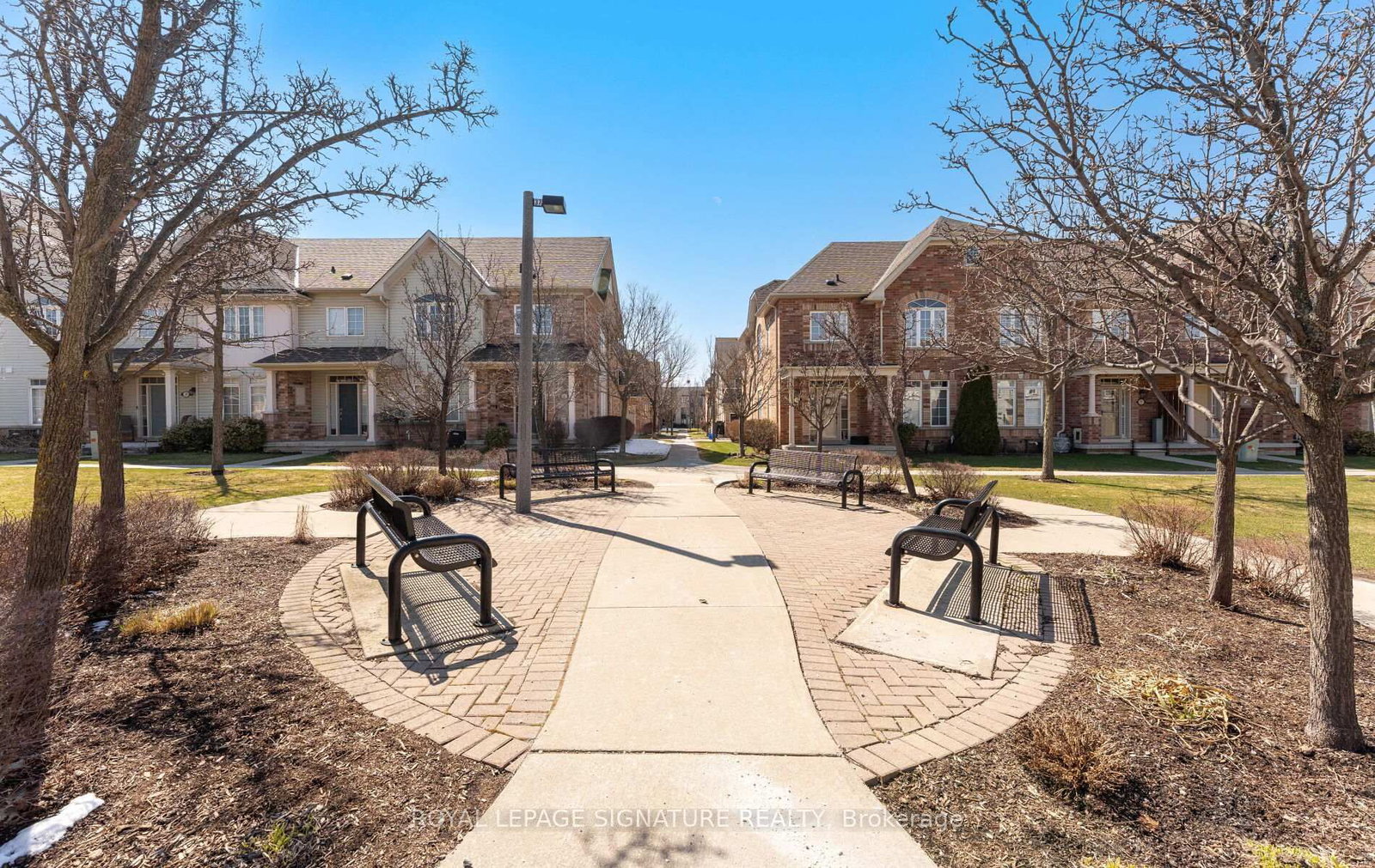 Townhouse for sale at 23 Yewtree Way, Whitby, Ontario, L1R 0C7 - Pringle Creek - MLS: E12994682