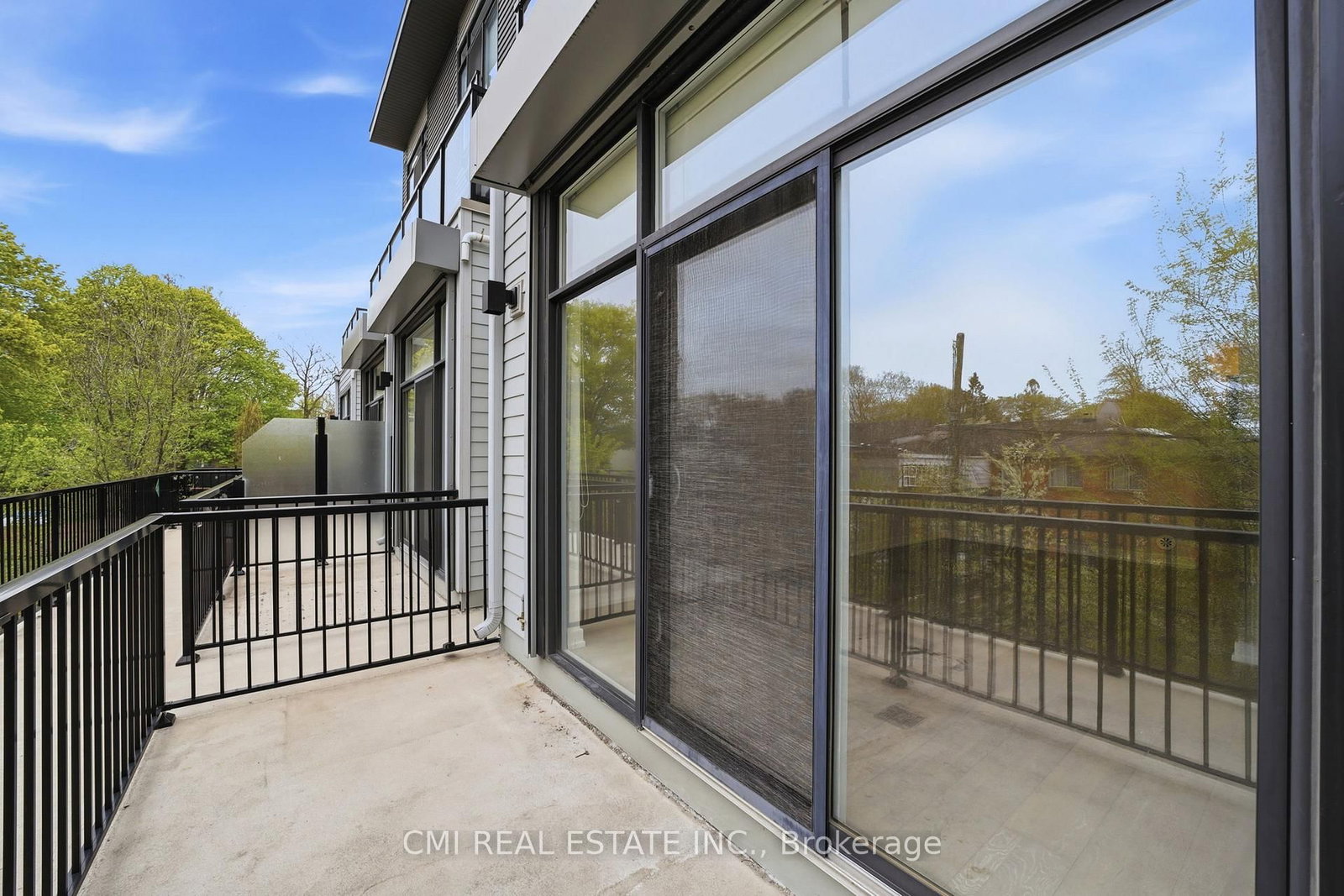 10-1321 Gerrard Street, Toronto, ON, photo 5