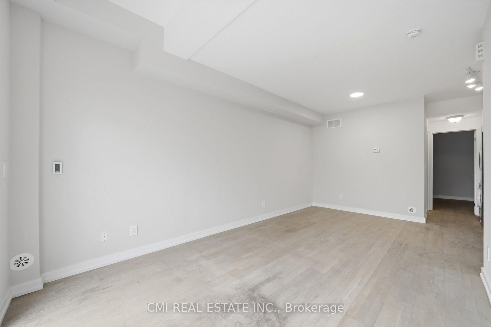 1321 E Gerrard Street • #10 • Toronto, ON photo 6
