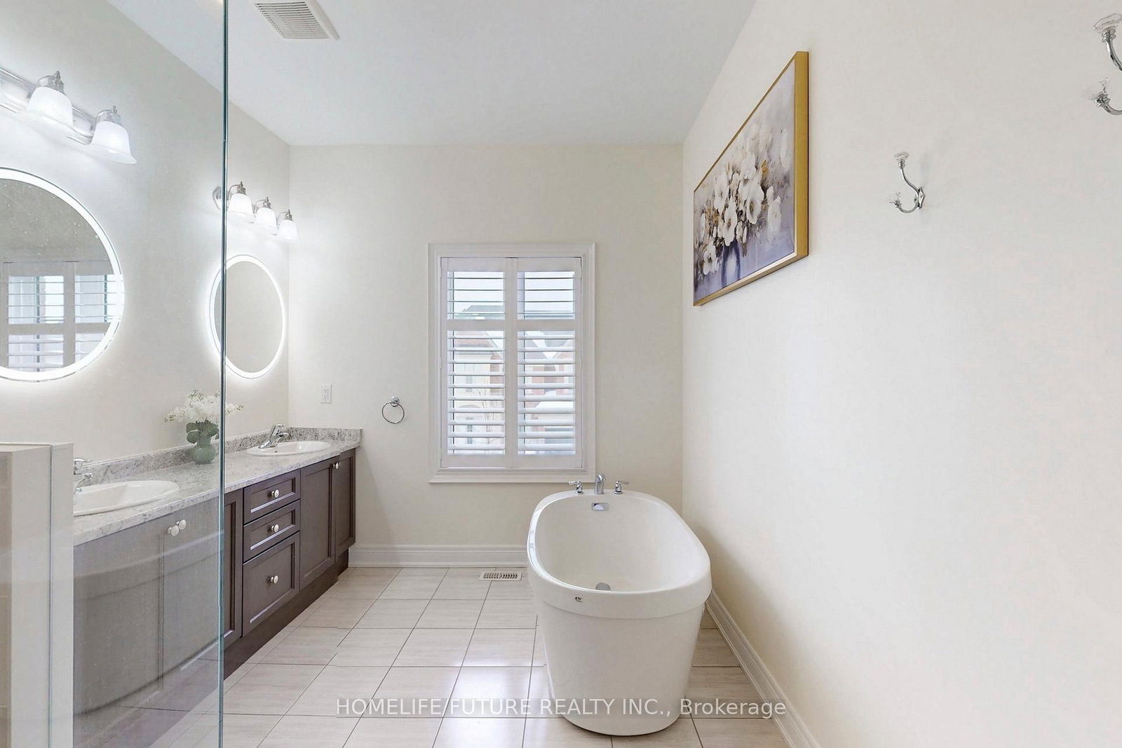 Detached House for sale at 44 Micklefield Avenue, Whitby, Ontario, L1P 0C4 - Rural Whitby - MLS: E12994868