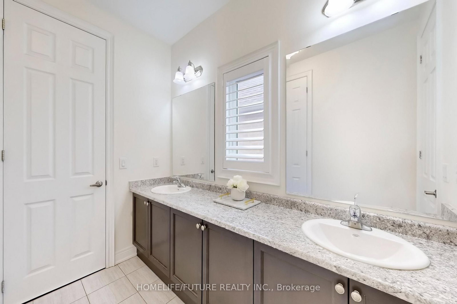 Detached House for sale at 44 Micklefield Avenue, Whitby, Ontario, L1P 0C4 - Rural Whitby - MLS: E12994868