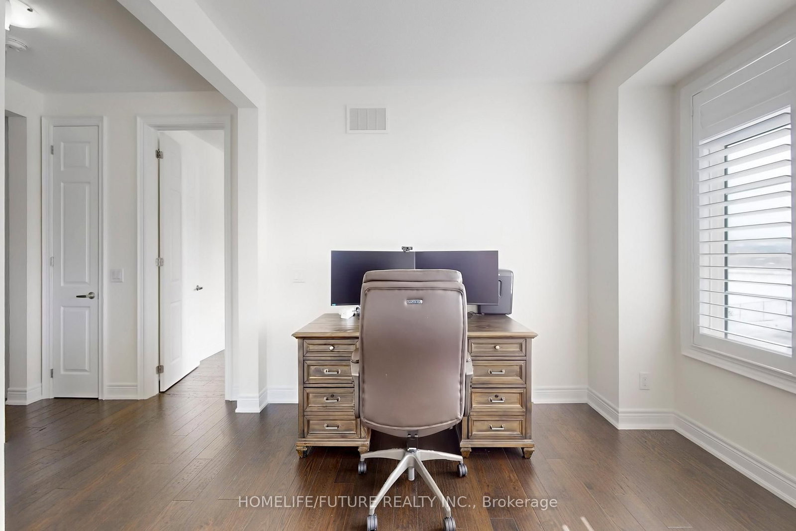 Detached House for sale at 44 Micklefield Avenue, Whitby, Ontario, L1P 0C4 - Rural Whitby - MLS: E12994868