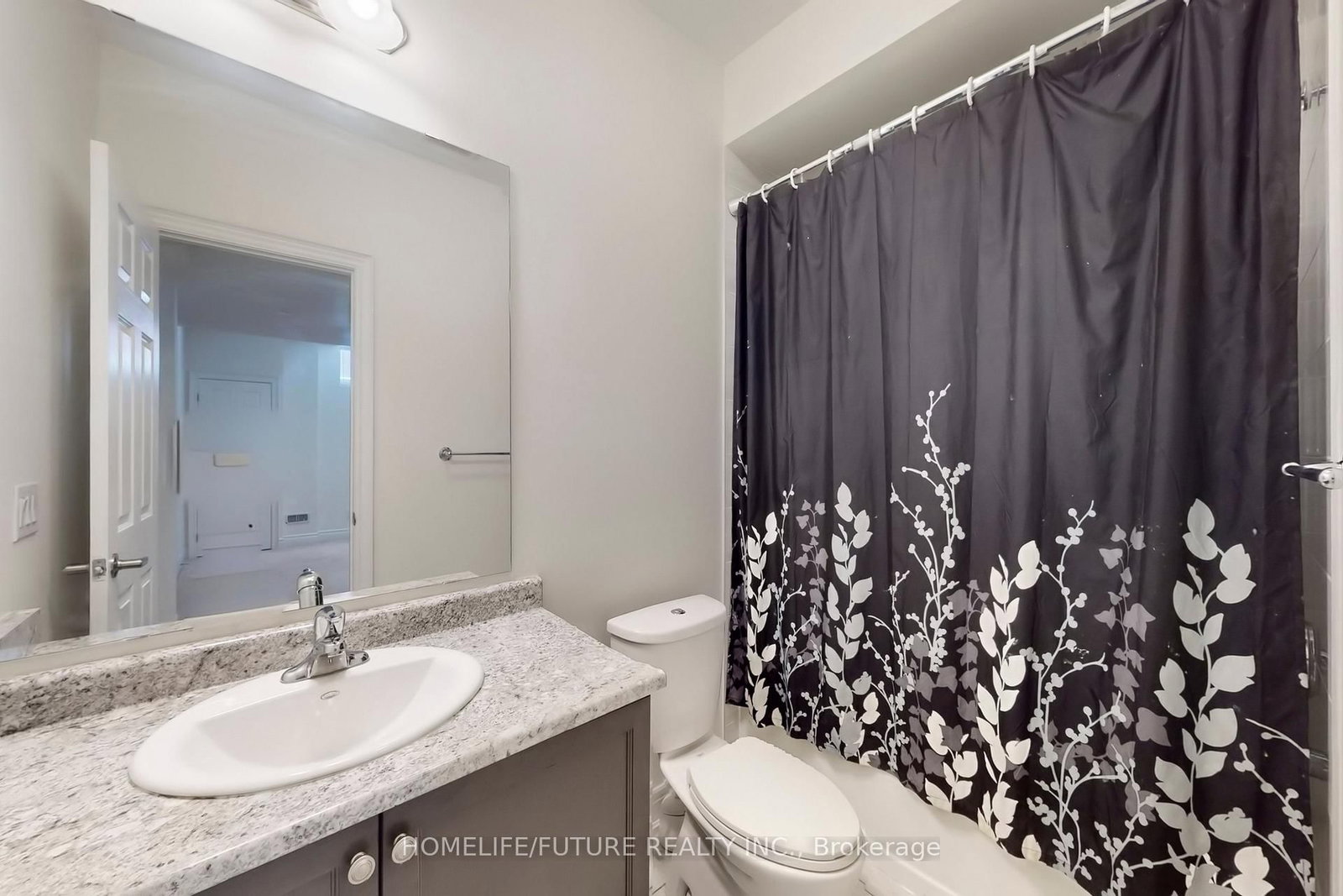 Detached House for sale at 44 Micklefield Avenue, Whitby, Ontario, L1P 0C4 - Rural Whitby - MLS: E12994868