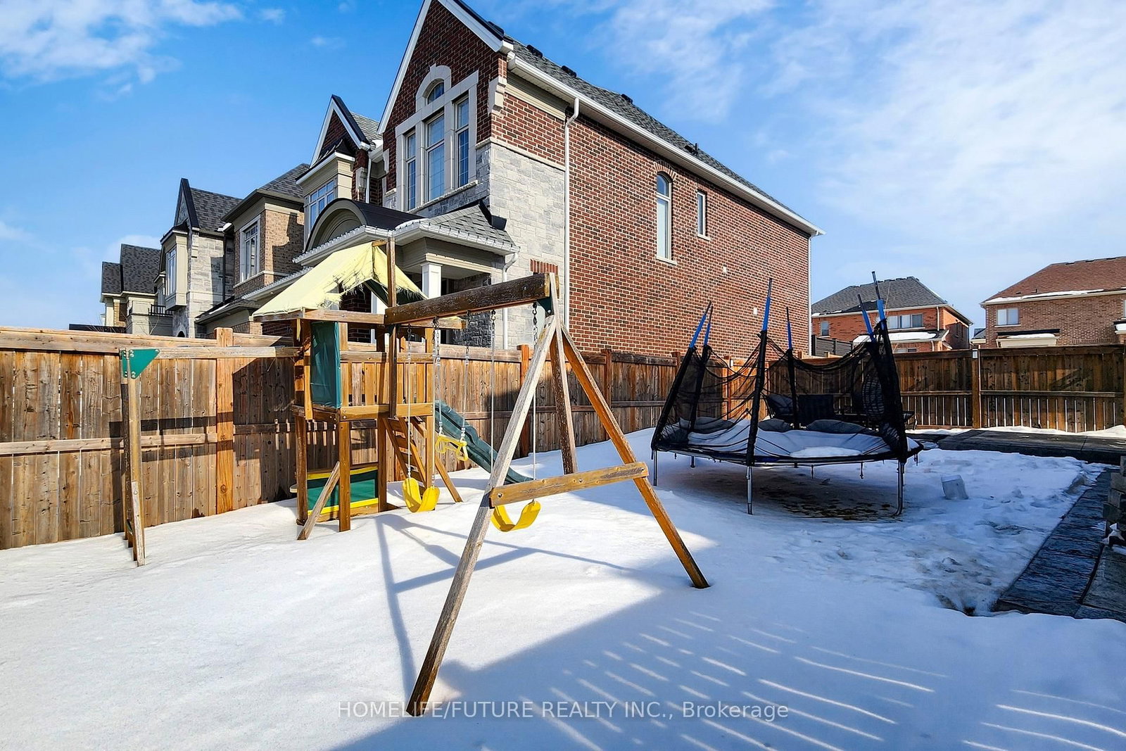 Detached House for sale at 44 Micklefield Avenue, Whitby, Ontario, L1P 0C4 - Rural Whitby - MLS: E12994868