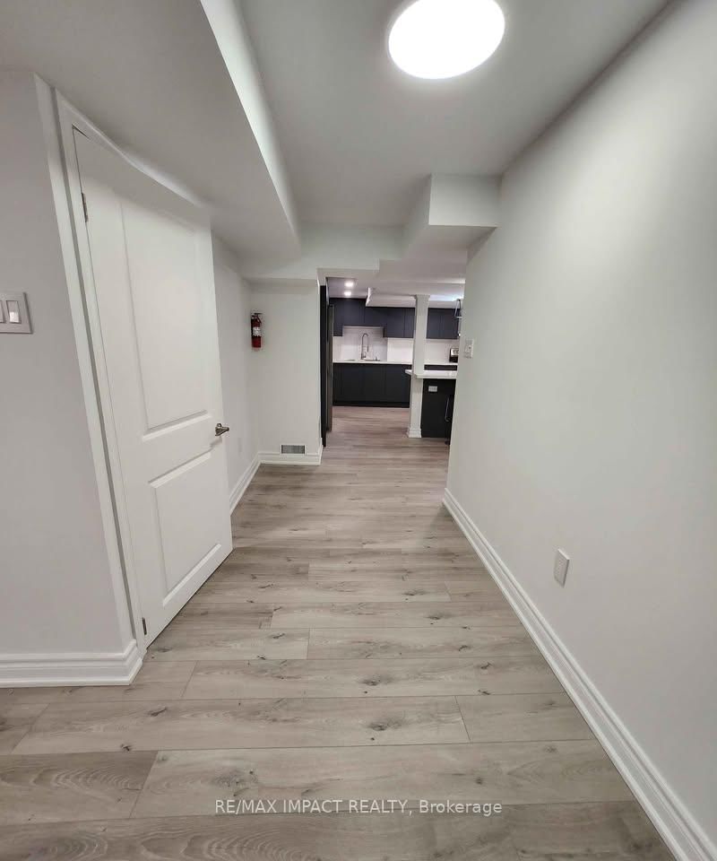 127 Gillett Drive, Unit BASEMENT - Photo 13