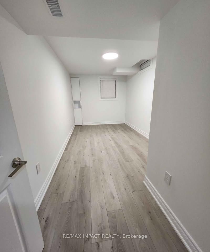 127 Gillett Drive, Unit BASEMENT - Photo 7