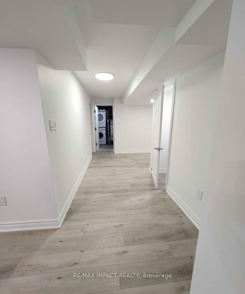 127 Gillett Drive, Unit BASEMENT - Photo 9