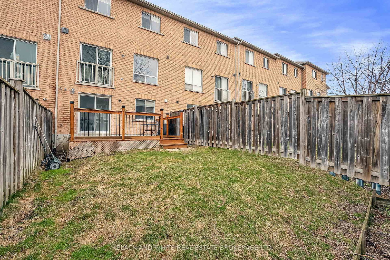 Townhouse for sale at 80 Barkdale Way, Whitby, Ontario, L1N 0E9 - Pringle Creek - MLS: E12995122