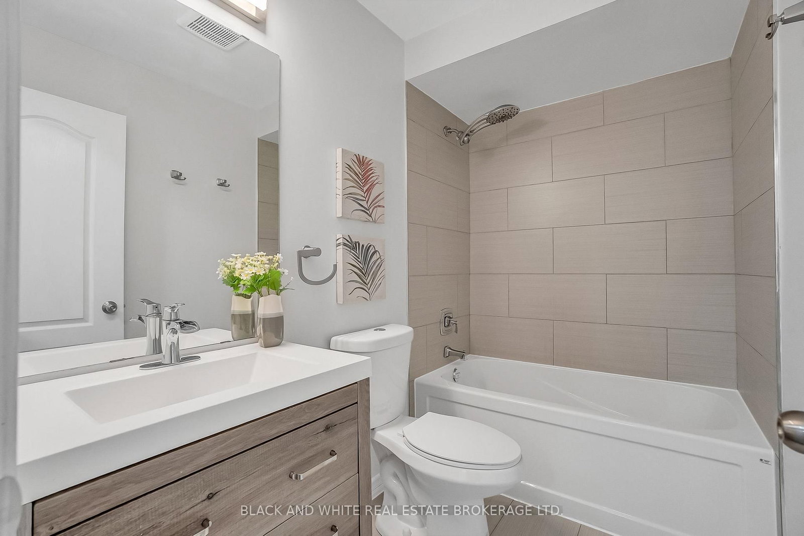 Townhouse for sale at 80 Barkdale Way, Whitby, Ontario, L1N 0E9 - Pringle Creek - MLS: E12995122