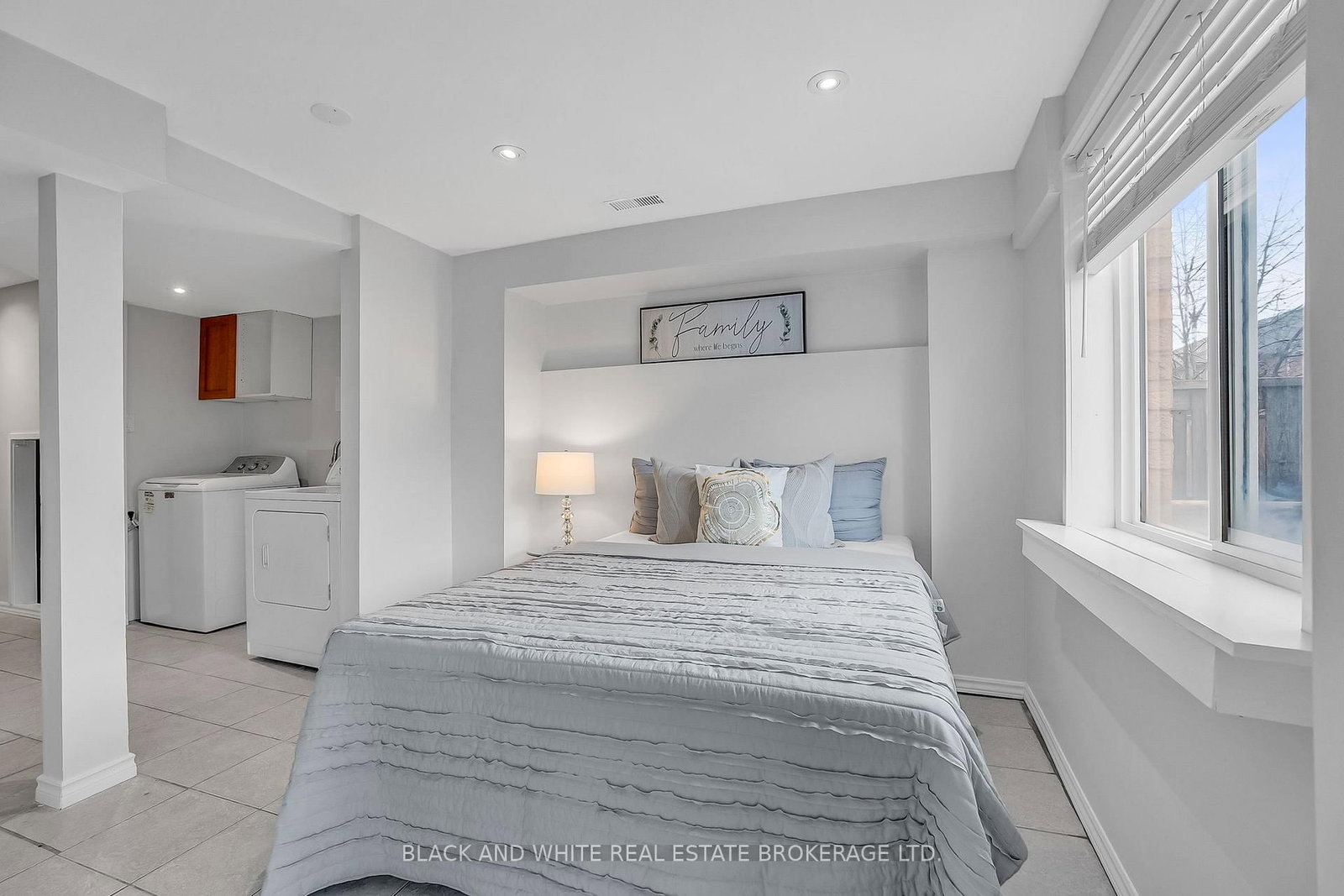 Townhouse for sale at 80 Barkdale Way, Whitby, Ontario, L1N 0E9 - Pringle Creek - MLS: E12995122