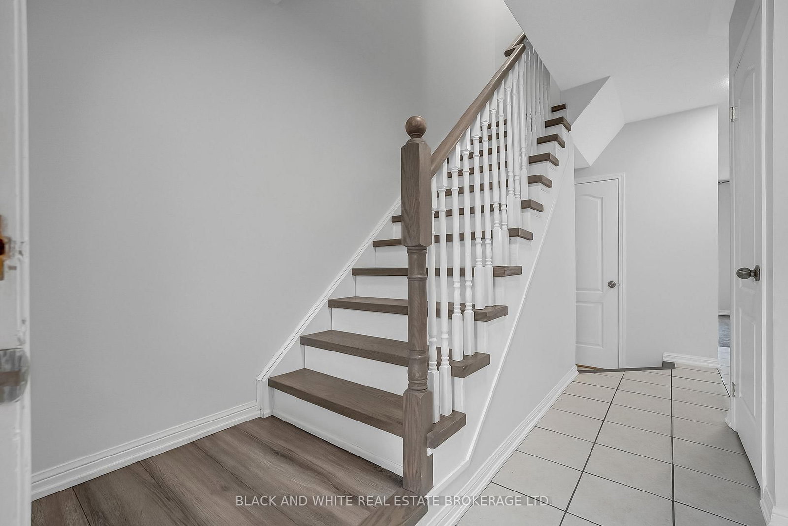 Townhouse for sale at 80 Barkdale Way, Whitby, Ontario, L1N 0E9 - Pringle Creek - MLS: E12995122