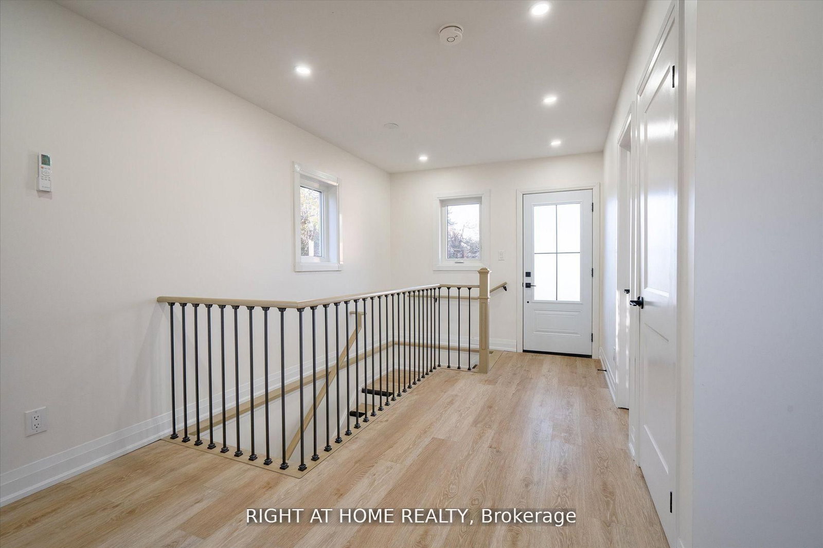 809 Helen Crescent - Photo 7