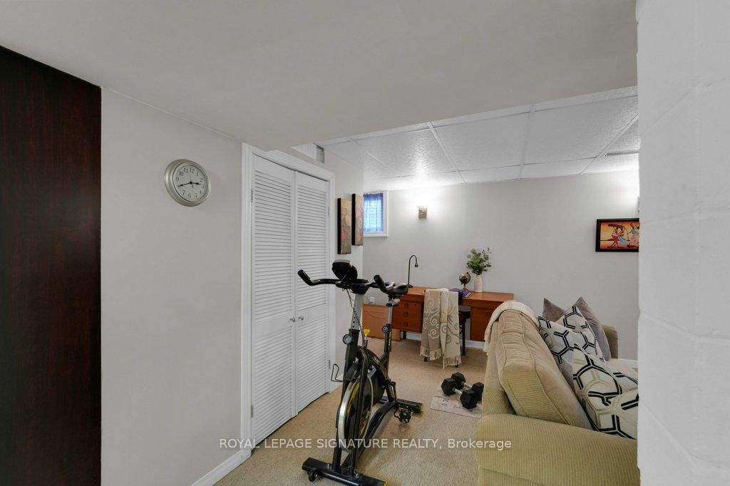 Listing Image 32