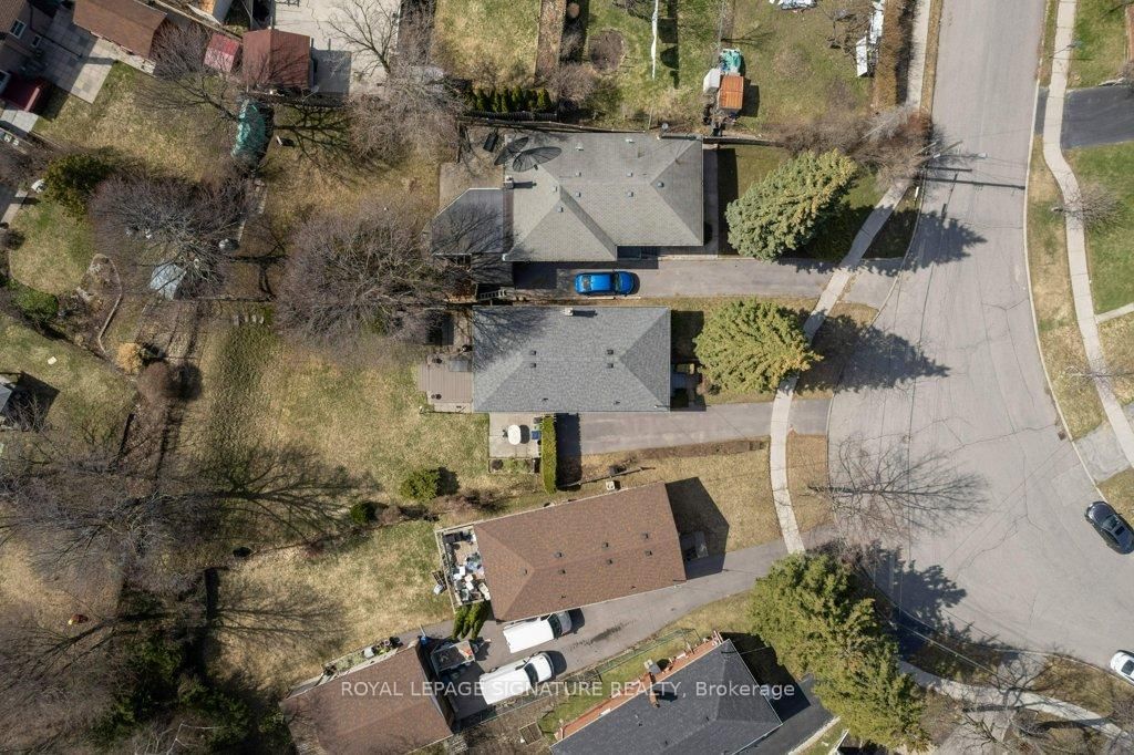 Detached House for sale at 73 Tansley Avenue, Toronto, Ontario, M1J 1P4 - Bendale - MLS: E12995206