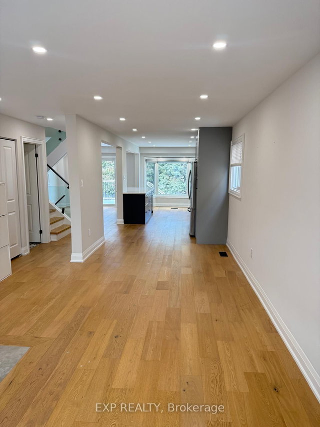 1143 Beaver Valley Crescent