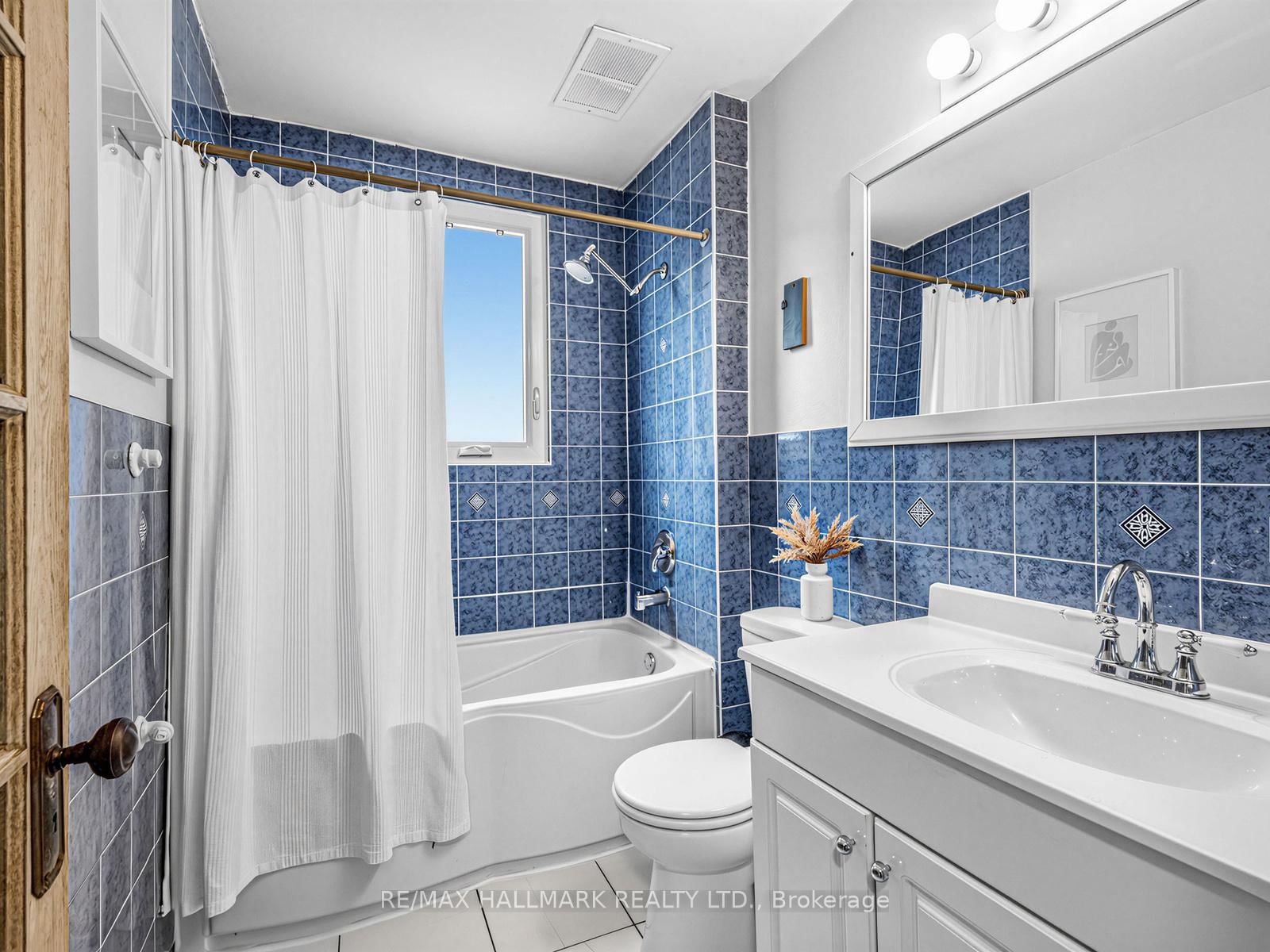 Semi-Detached House for sale at 86 Mortimer Avenue, Toronto, Ontario, M4K 2A1 - Broadview North - MLS: E12995534