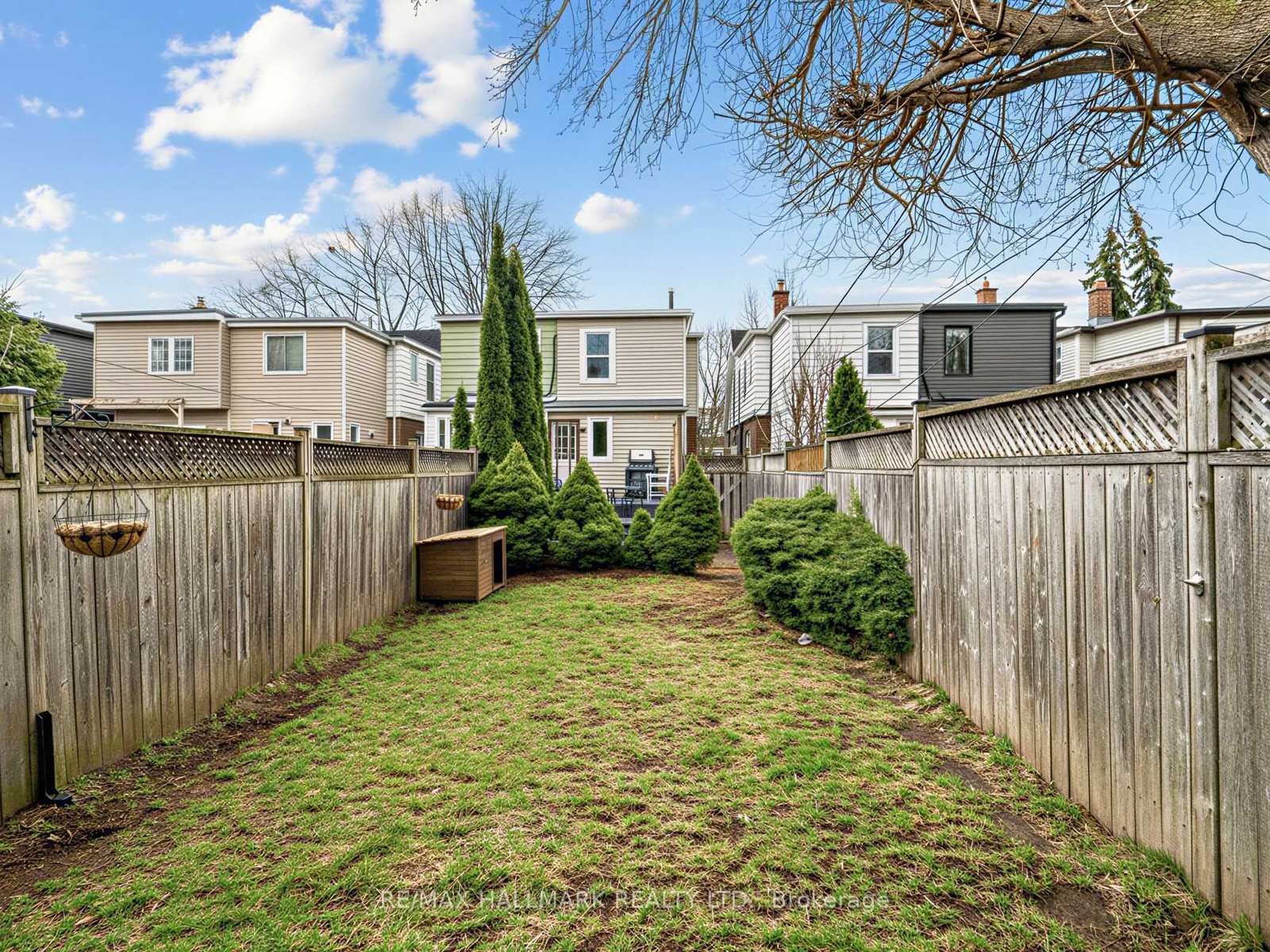 Semi-Detached House for sale at 86 Mortimer Avenue, Toronto, Ontario, M4K 2A1 - Broadview North - MLS: E12995534