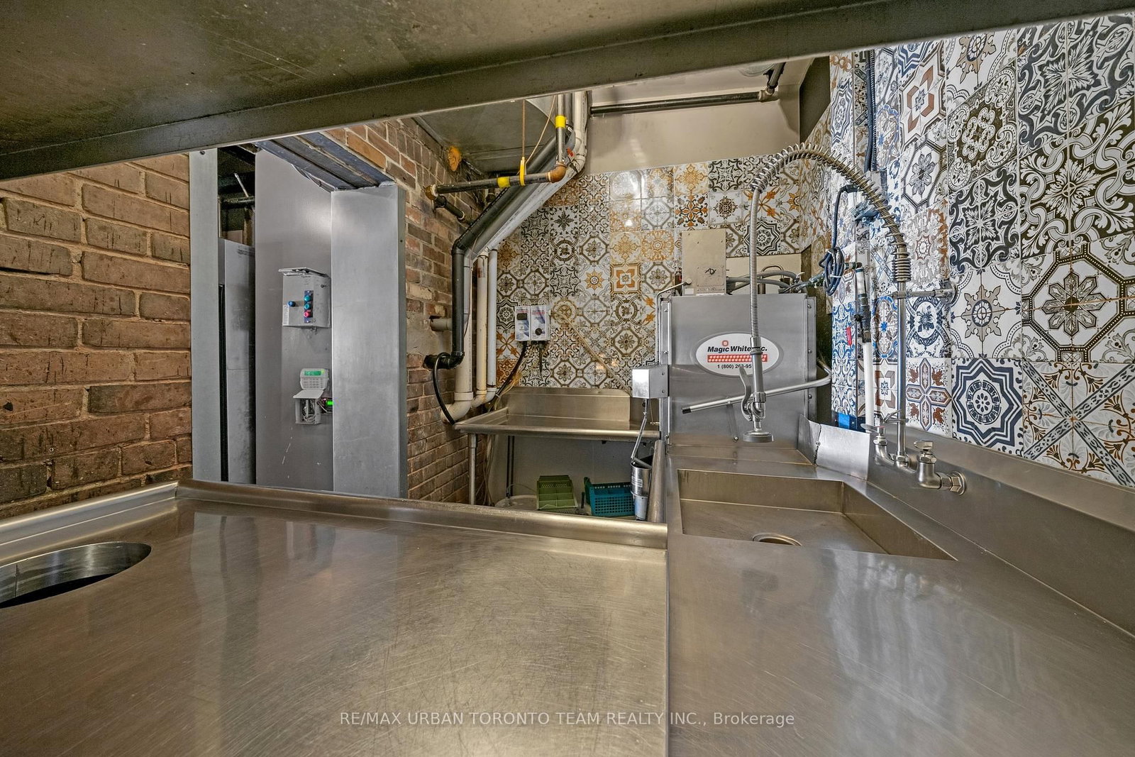 162 Danforth Avenue - Photo 24