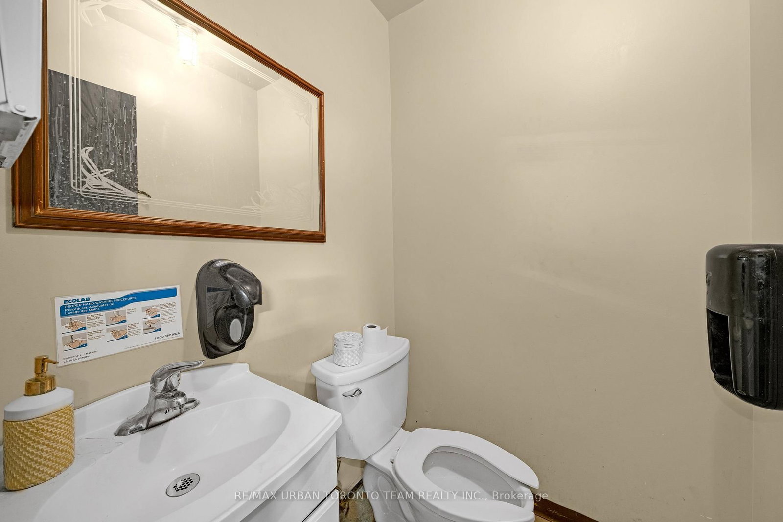 162 Danforth Avenue - Photo 31