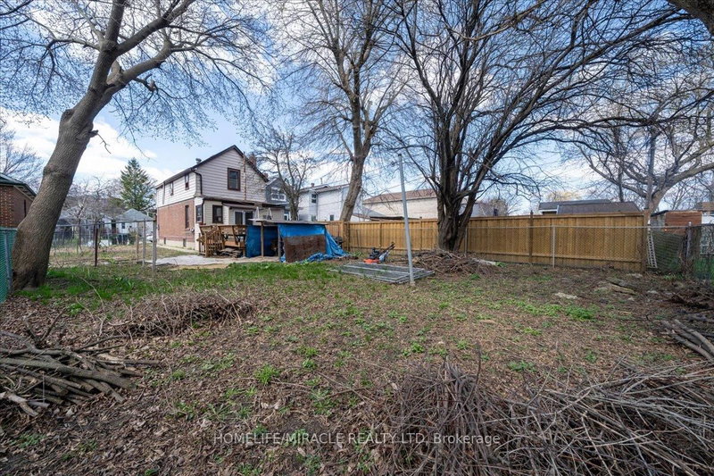 25 Wanstead Ave, Toronto, M1L 3L3 | Image 3