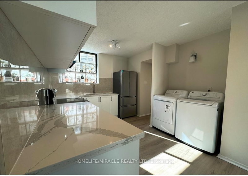 303 - 665 Kennedy Rd, Toronto, M1K 5E2 | Image 3