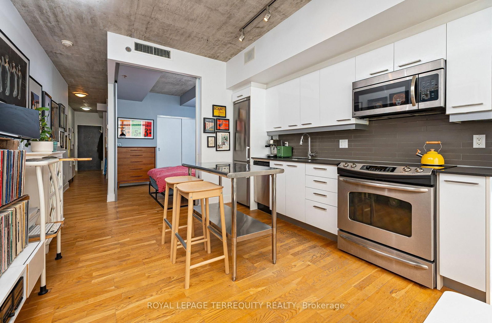 630 Queen Street E, Unit 201 - Photo 8