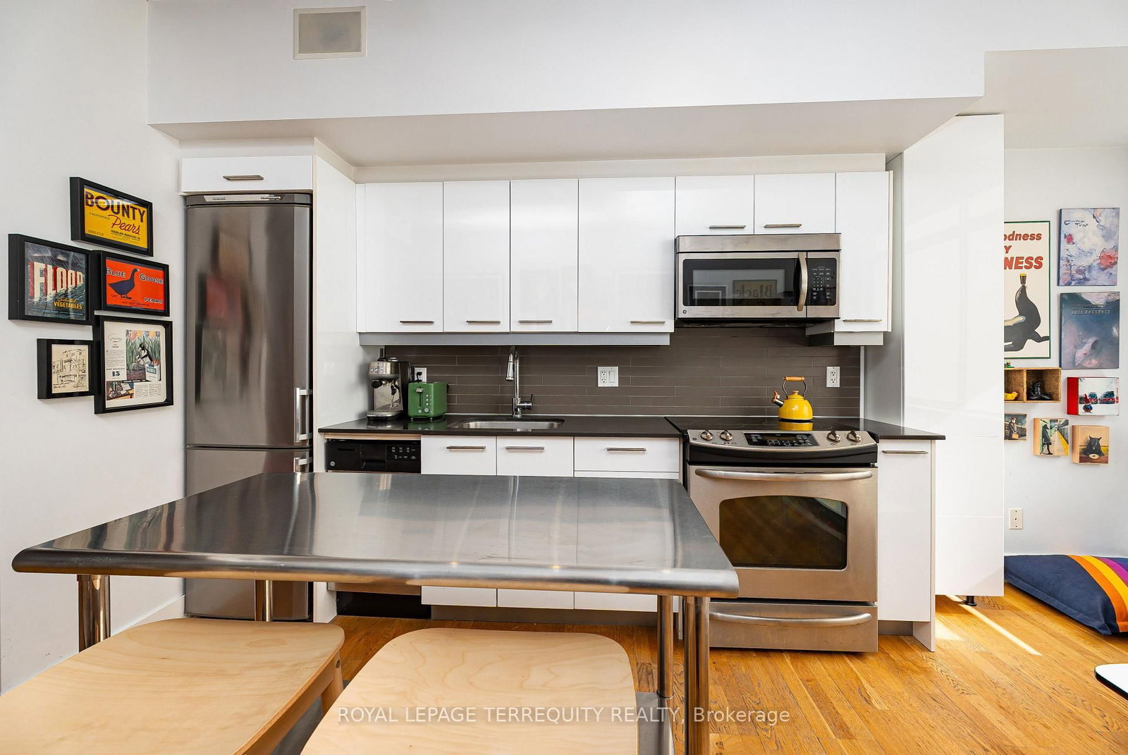 630 Queen Street E, Unit 201 - Photo 9